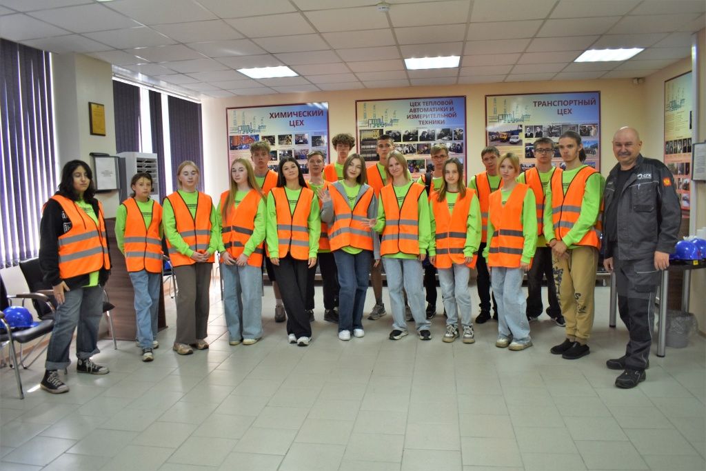 Фото на память в Музее Бийской ТЭЦ