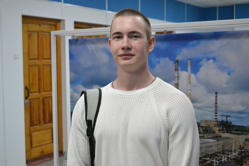 Первокурсник Илья Тягунов рассчитывает стать продолжателем династии энергетиков