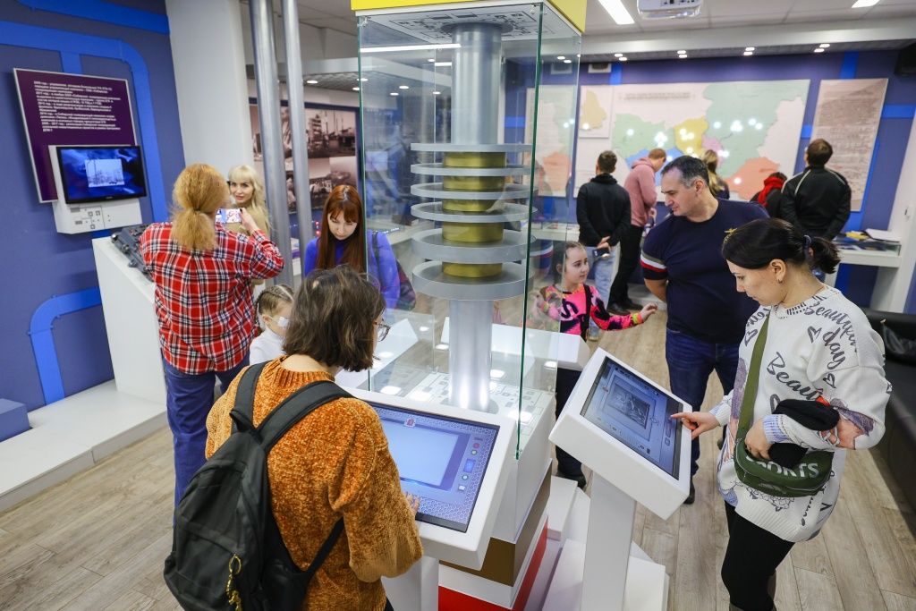 Продолжилась экскурсия в Музее энергетики Красноярского края