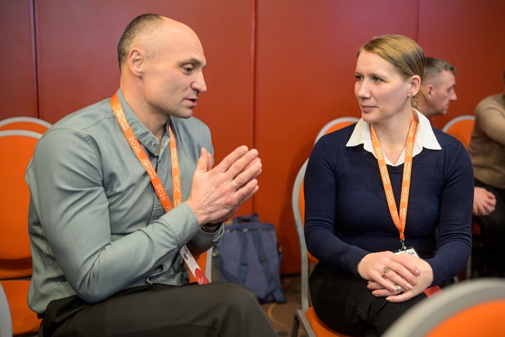 В процессе диалога, понимая другого, начинаешь и себя понимать лучше