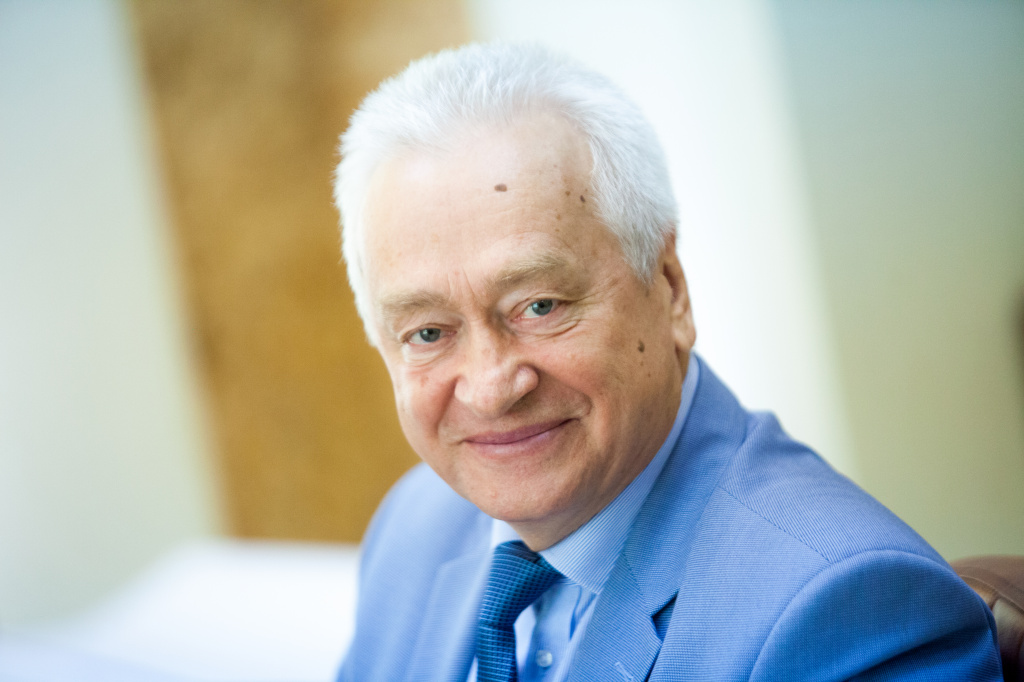 Виктор Владимиров руководит Канской ТЭЦ с 2004 года
