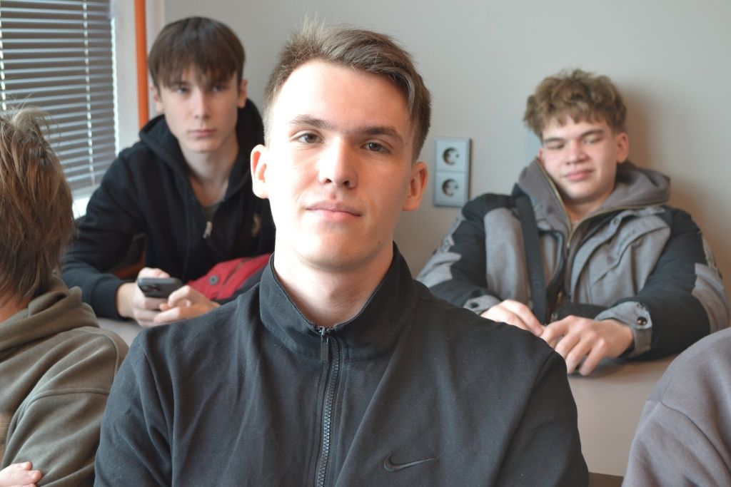 Староста группы первокурсников Андрей Поморов уверен, что не ошибся с выбором специальности 