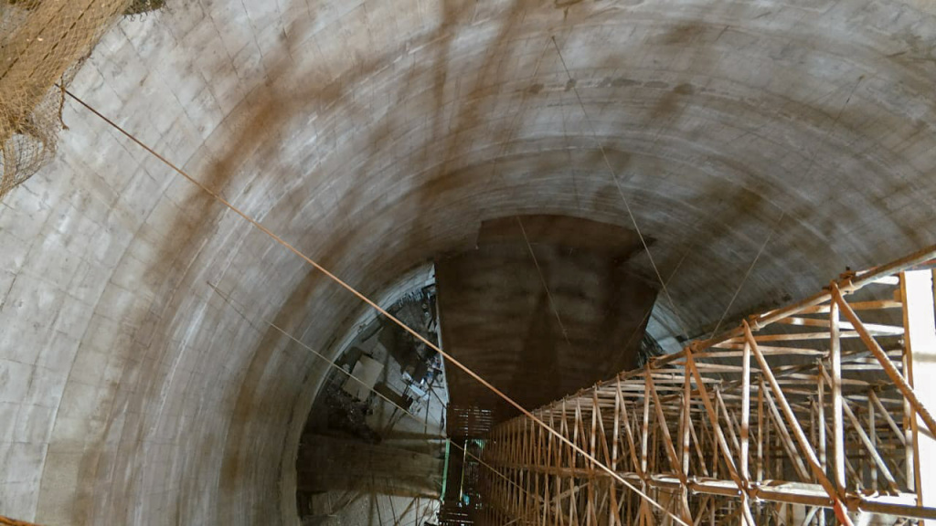На Красноярской ТЭЦ-1 достроена труба высотой 275 метров