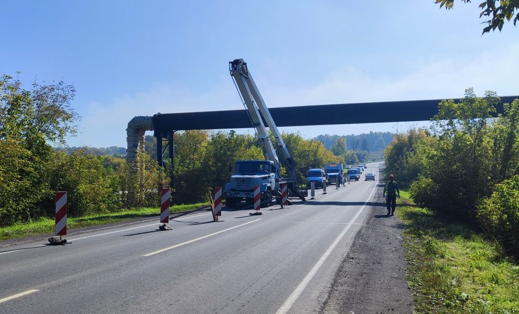 Место устранения повреждения должно быть огорожено &mdash; для безопасности персонала ТЭК и водителей проезжающих автомобилей 
