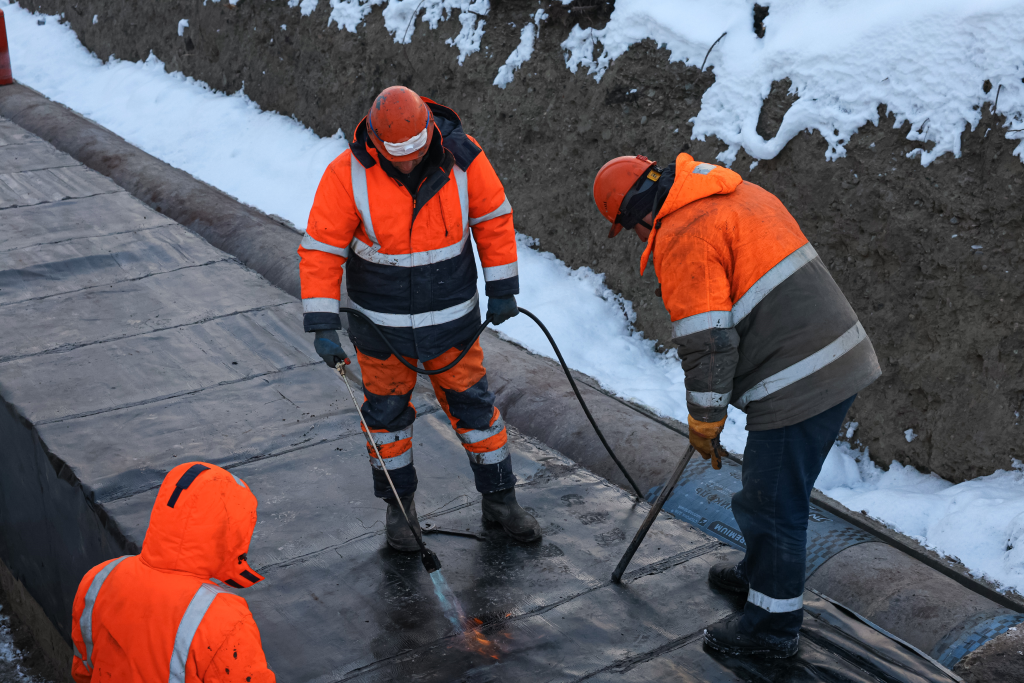 Ремонты в режиме нон-стоп: рассказываем где и почему красноярские теплосети ремонтируют зимой