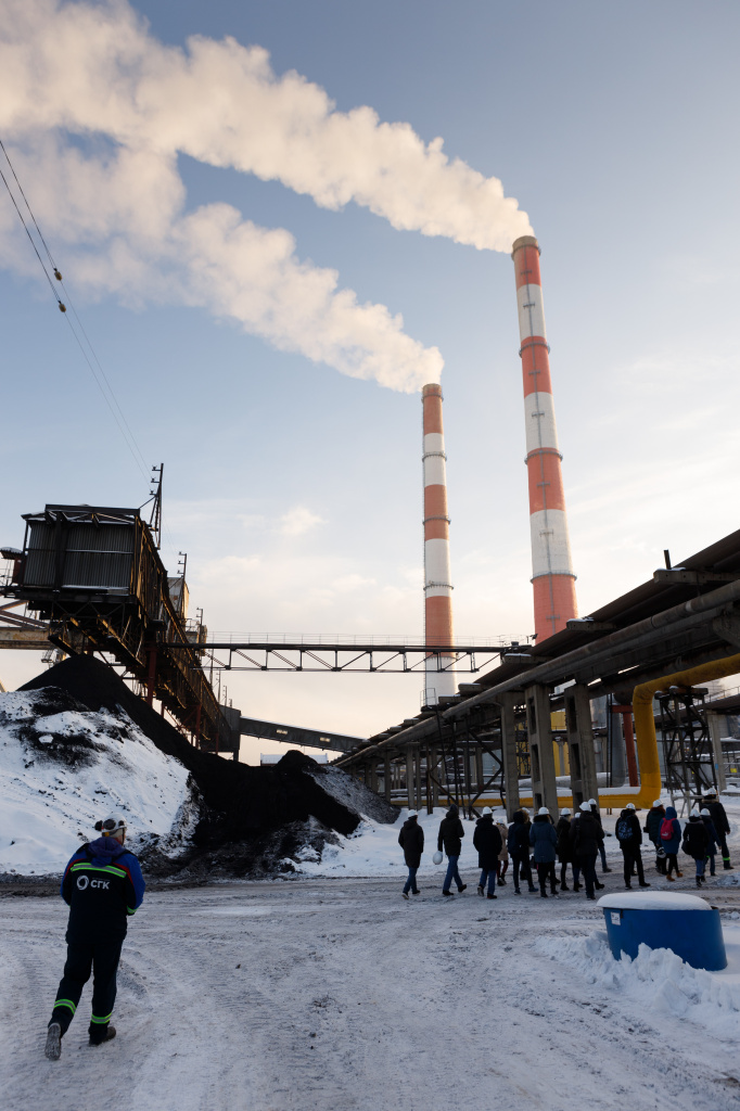 В отопительный период угольный склад Кемеровской ГРЭС принимает уголь ежедневно