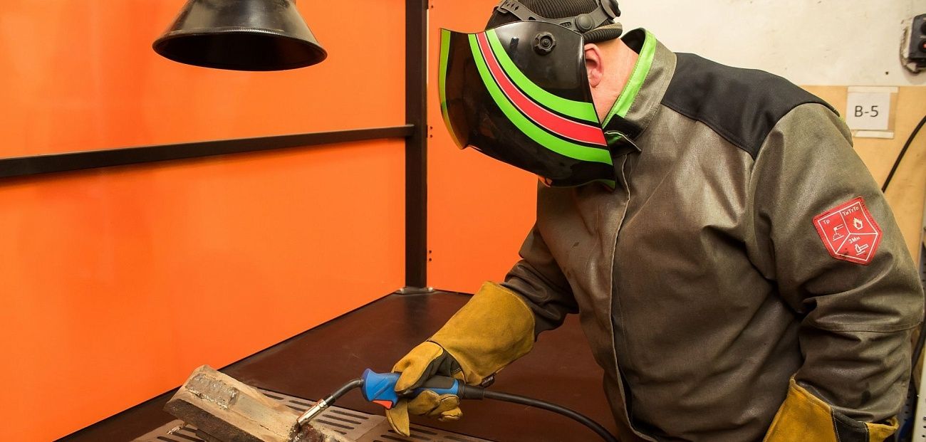 От здоровой спины до ИИ и предсменного обучения персонала — как развивается в Кузбассе безопасность на производстве