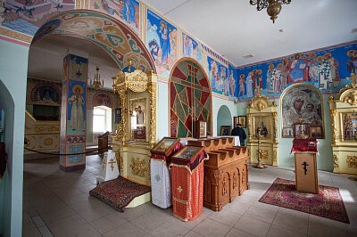 "Поделись теплом". Ветераны Кировского района Красноярска совершили экскурсию в Свято-Успенский мужской монастырь