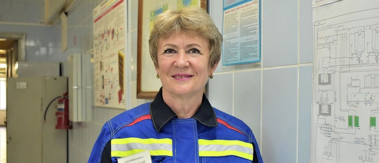 Начальник смены химцеха Бийской ТЭЦ Ольга Карташова ещё в школе мечтала знать любимый предмет в совершенстве