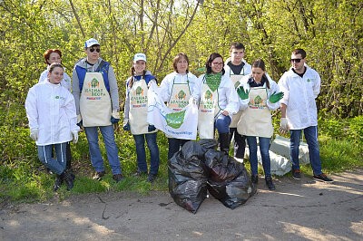 «Зеленая дружина» очистила от мусора парк «Водный»