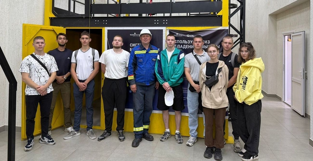 В рамках учебной практики студенты АлтГТУ посетили объекты Барнаульской теплосетевой компании