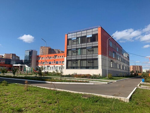 К началу учебного года СГК восстановила благоустройство после работ на теплосетях в образовательных учреждениях Красноярска