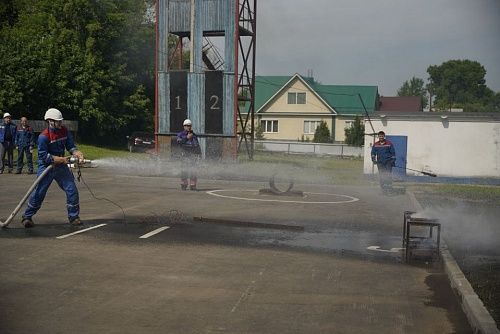 Ловкость, скорость, сила: на Беловской ГРЭС прошли соревнования добровольных пожарных формирований 