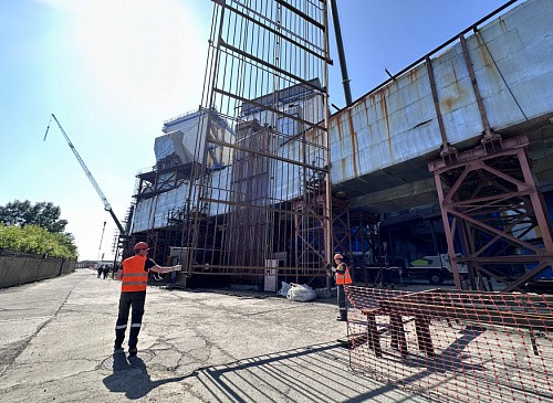 Электроды в небе — как проходит капитальный ремонт электрофильтров на Кемеровской ГРЭС 