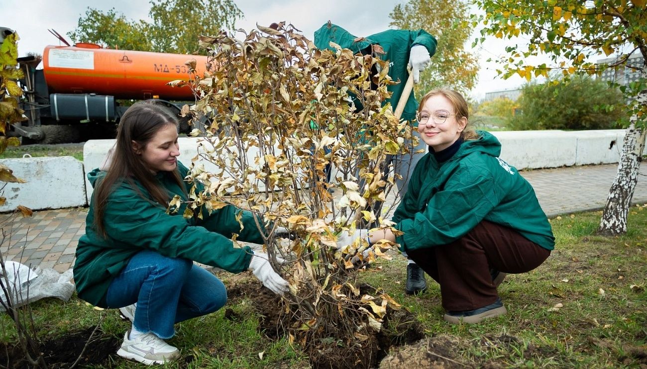Ещё 145 саженцев деревьев пополнили копилку экомарафона СГК