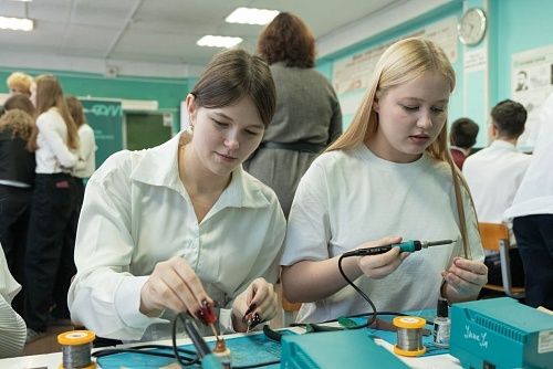 Мастер-класс с продолжением: в Белове прошла выездная энерголаборатория