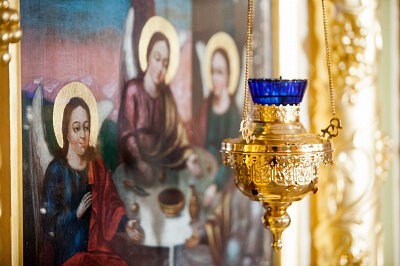 "Поделись теплом". Ветераны Кировского района Красноярска совершили экскурсию в Свято-Успенский мужской монастырь