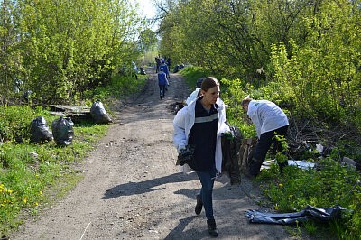 «Зеленая дружина» очистила от мусора парк «Водный»
