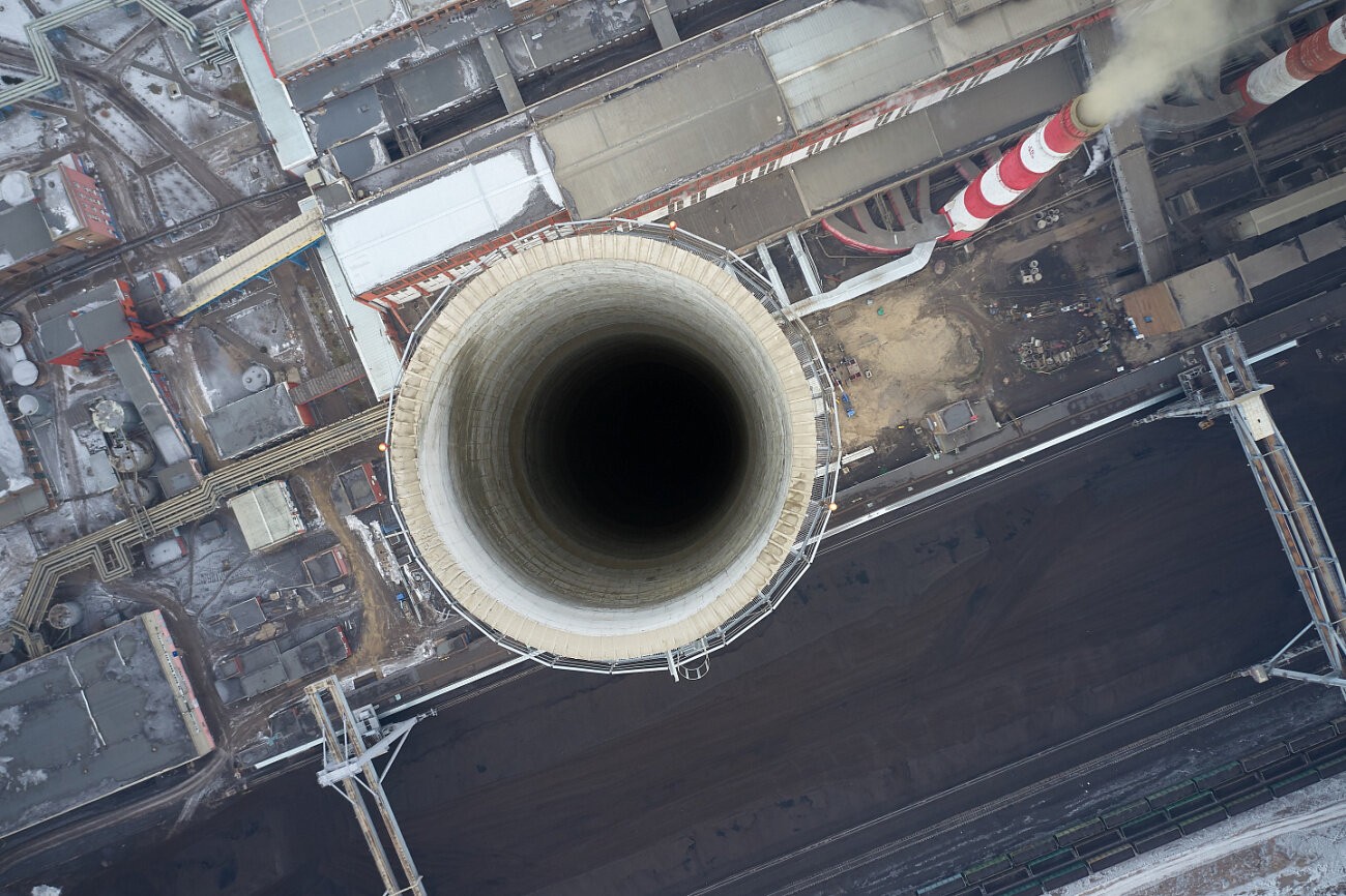 На Красноярской ТЭЦ-1 достроена труба высотой 275 метров