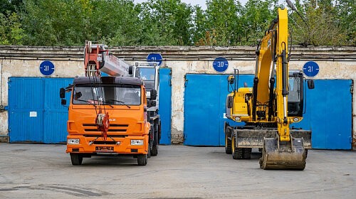 Новые машины для новых ремонтов теплосетей в Новосибирске