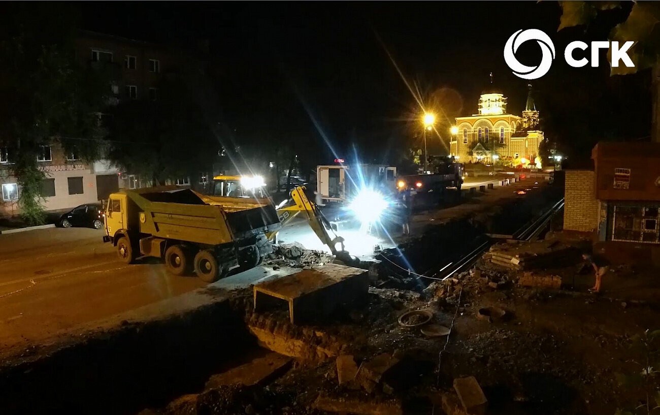 Зачем перекапывать дороги: капитальный ремонт на улице Жукова в Абакане