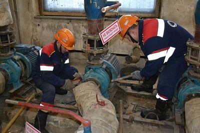 Чтобы пошла не тёпленькая, а горячая: энергетики СГК гарантируют тепло и горячую воду на праздниках