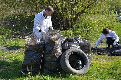 «Зеленая дружина» очистила от мусора парк «Водный»