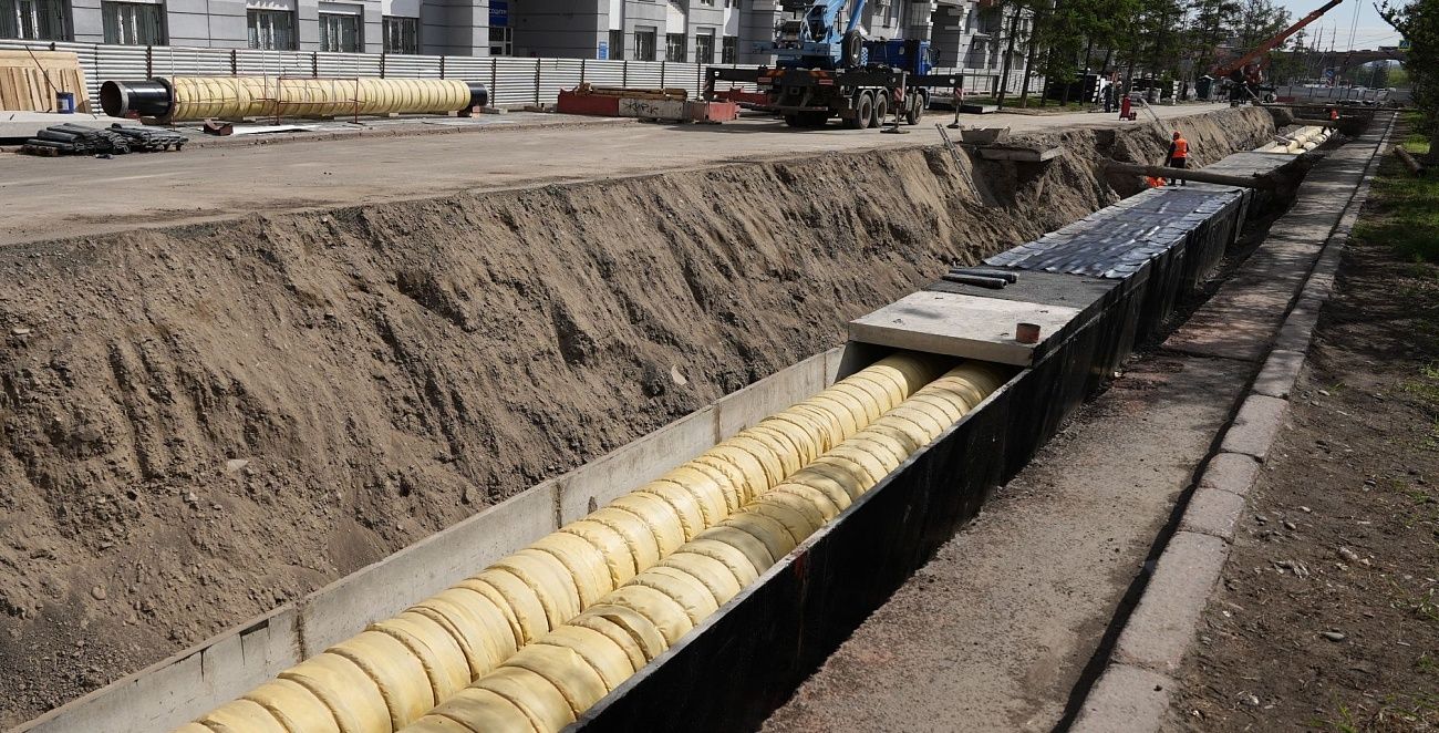 В интересах жителей: глава города Красноярска Владислав Логинов проверил ход реконструкции теплосети на улице Дубровинского 