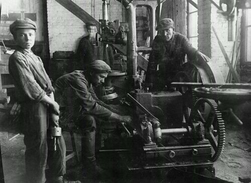 Деталь эпохи: на Новосибирской ТЭЦ-2 нашли артефакт 30-х годов прошлого века