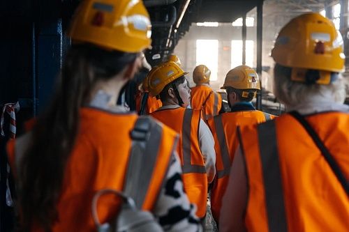 Участники проекта «Дом с теплом» побывали на Барнаульской ТЭЦ-2 и обсудили температурные режимы в домах