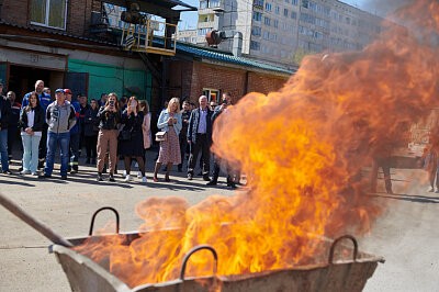 Если работа — в огне: сотрудники СГК в Красноярске отрепетировали действия при взрыве и пожаре