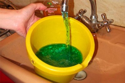 Горячая вода у барнаульцев может позеленеть. Почему и что с этим делать? 