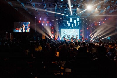 Праздник в Новосибирске #СОГРЕВАЕМВМЕСТЕ