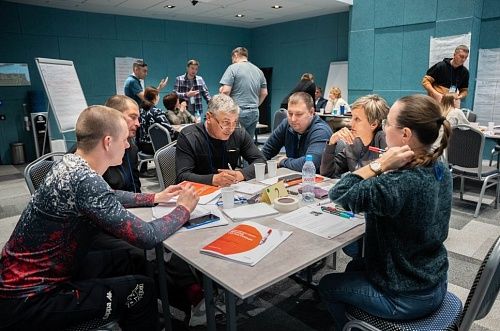 «Наставник-2024: выход из матрицы»: в Новосибирске провели фокус-группу для сотрудников СГК