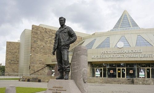 Правильная погода для исторических сокровищ: СГК и Фонд Мельниченко помогли музею Хакасии приобрести климатическое оборудование