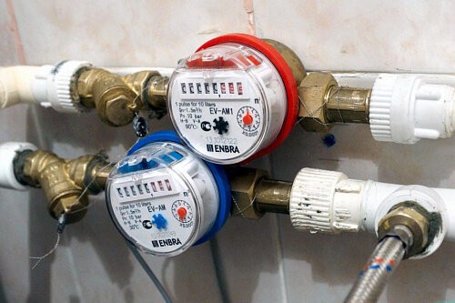 Сколько стоит 1 кубометр горячей воды в Красноярске
