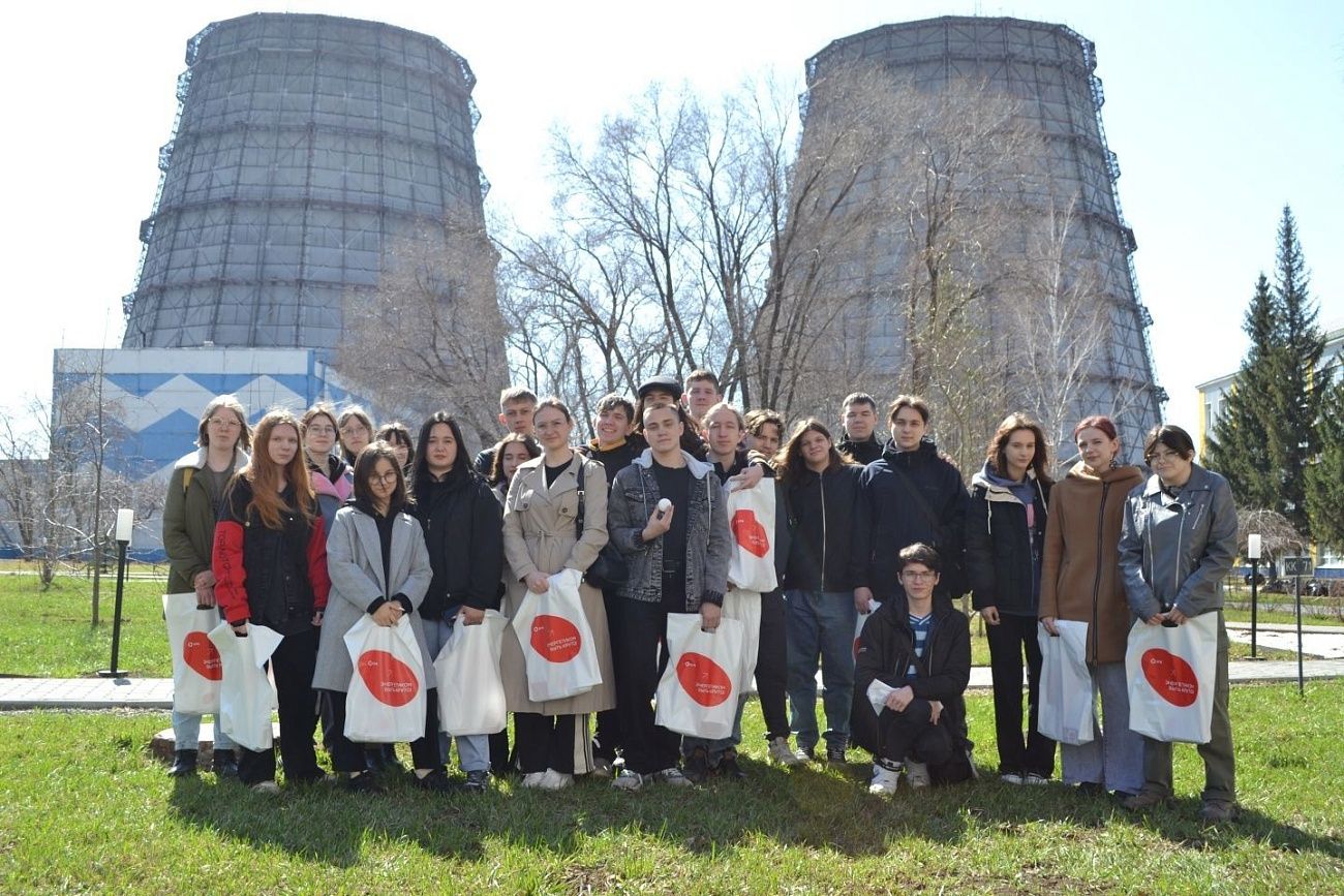 Будущие химики колледжа АлтГУ познакомились с Барнаульской ТЭЦ-3