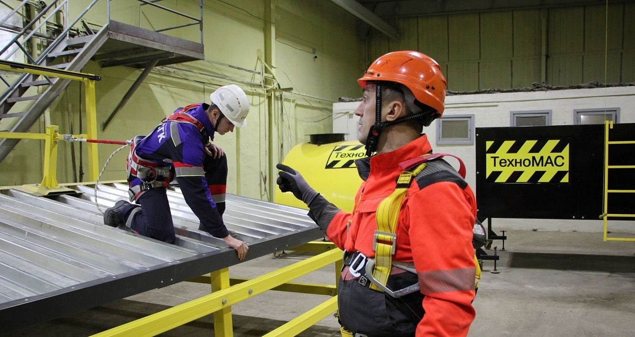 Надёжность и защита: на Приморской ГРЭС открыли учебно-тренировочный полигон для работы на высоте