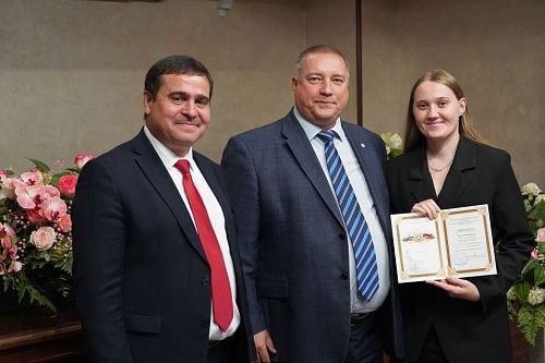 Студенты — с профессией. Итоги программы «Целевой энергетический поток СГК»