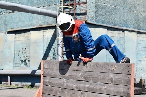 В борьбе с огнем нужна сноровка, закалка и тренировка! На Бийской ТЭЦ прошли соревнования добровольных пожарных формирований