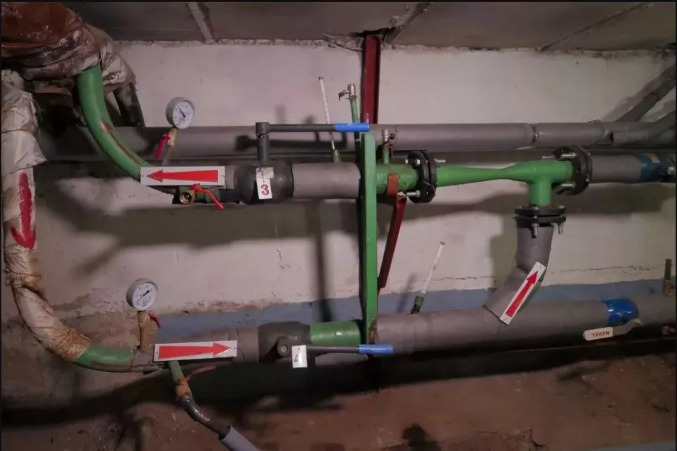 Нас спрашивают: Почему нельзя убрать или самовольно рассверлить сопла на тепловом узле в доме?