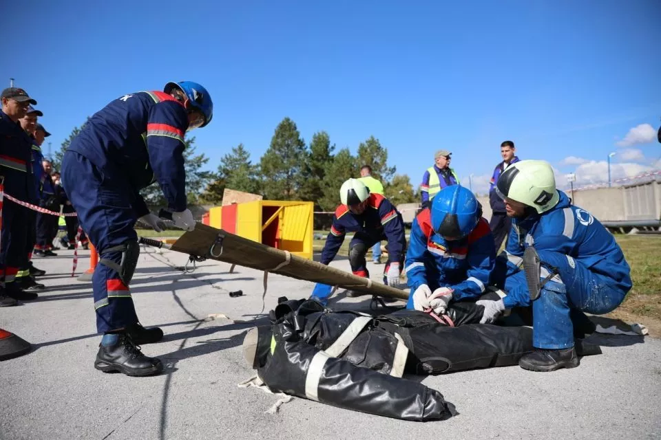 В Новосибирске впервые прошли соревнования нештатных спасательных формирований СГК