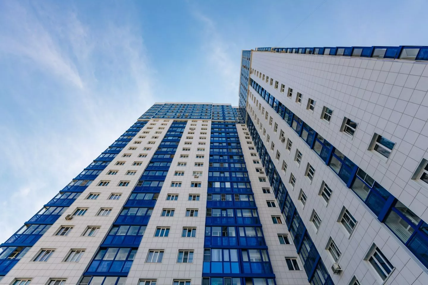 Нас спрашивают: Могут ли два одинаковых дома потреблять разное количество тепла?